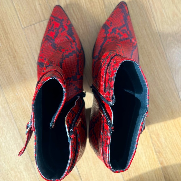 Go Jane - Snake Me Out Pointy Block Heel Booties - Picture 4 of 9